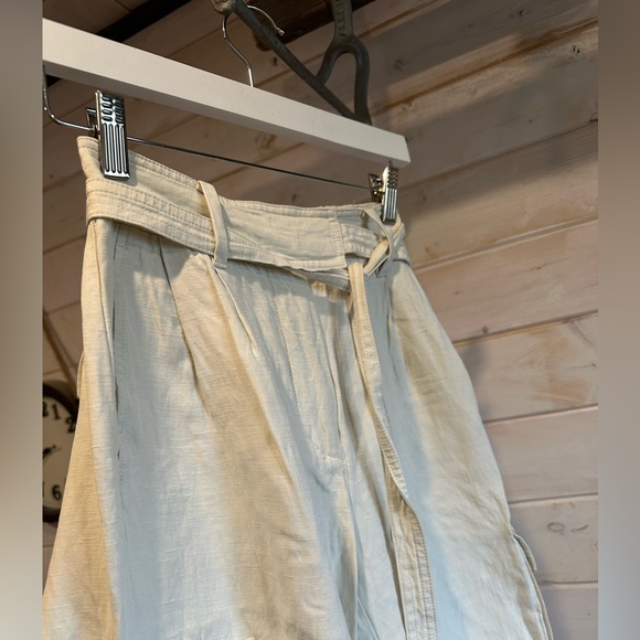 Wilfred | Cream Linen Blend Cargo Style Joggers - Picture 7 of 10